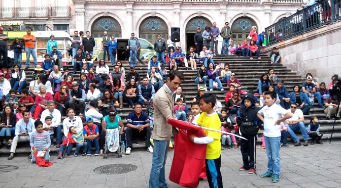 Arturo Macías “El Cejas” ofrece catedra en Zacatecas