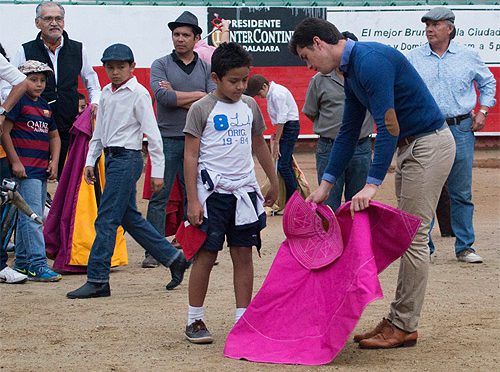 Ofrece clase práctica Daniel Luque en Guadalajara