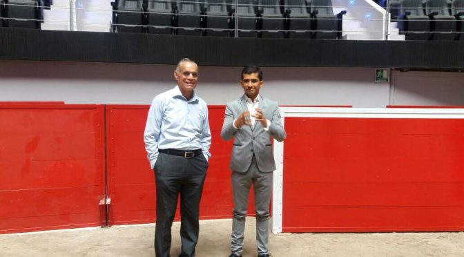 Visita Joselito Adame el centro Acropolis