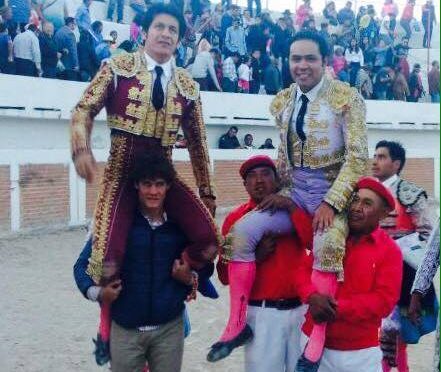Tarde triunfal tlaxcalteca en Atitalaquia