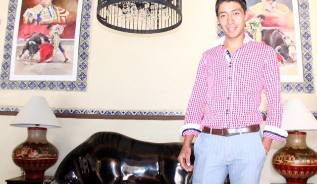 Anuncian a Sergio Flores en Mérida