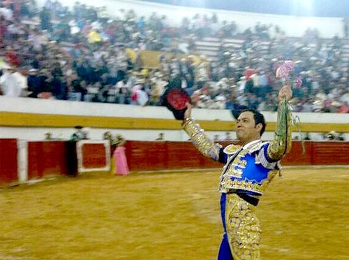 José Luis Angelino triunfa en Duitama