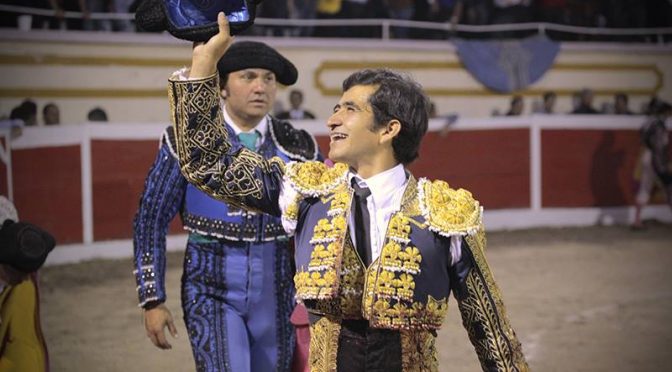 Ponce y Joselito cortan oreja en La Chona