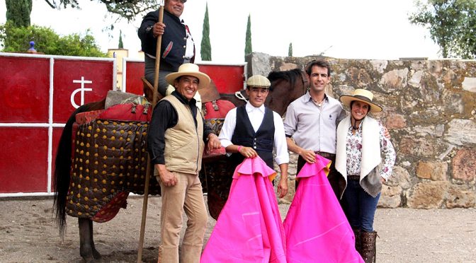 Tientan Ortega y Macías en “El Ciervo”