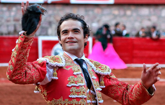 Juan Pablo Sánchez corta oreja en el inicio de Zacatecas