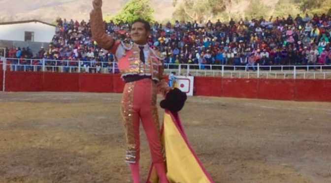 Angelino de Arriaga triunfa en Pariamarca, Perú