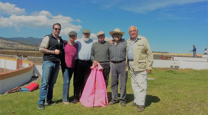 Villanueva y Ponce de León realizan actividad campera