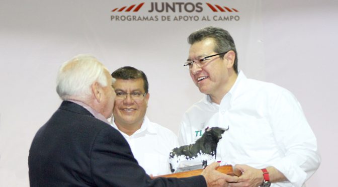 Reconocen labor del ganadero Hugo García Méndez