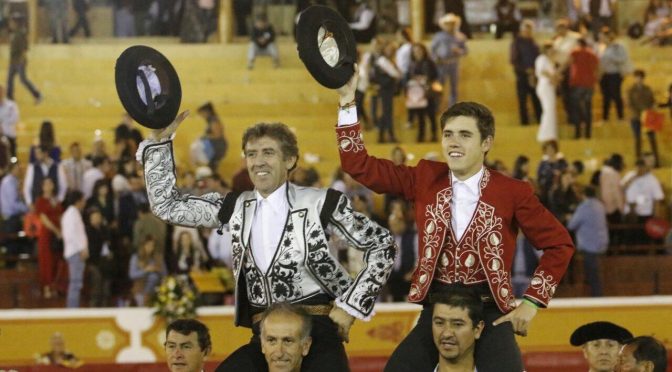 Los Hermoso de Mendoza a hombros en Jalos