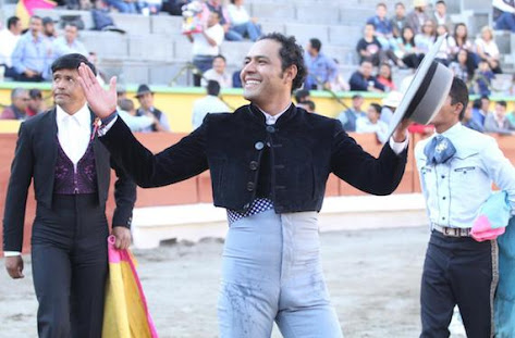 Oreja de valor de Angelino en San Gabriel