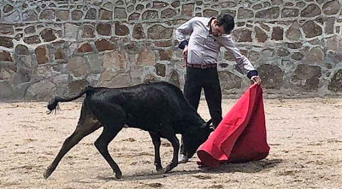 Arturo Macías se prueba en el campo