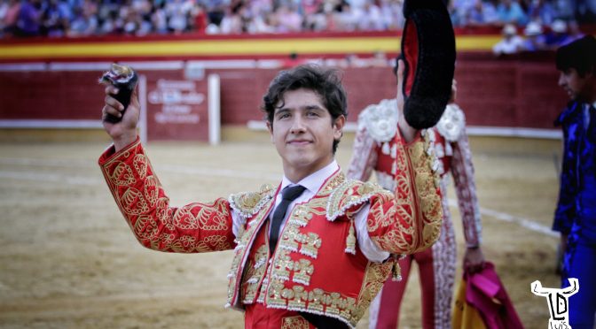 Oreja de mucho peso para Luis David en El Álamo..(Fotos)