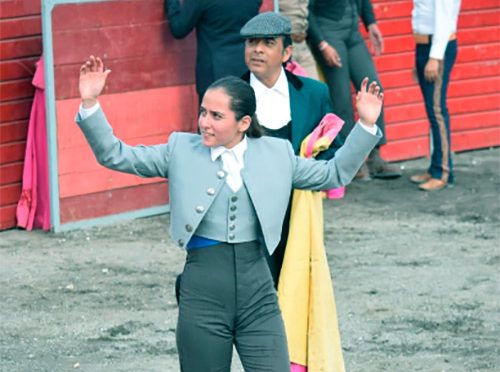 Cuatro orejas en festival de Nativitas, Edo. Mex.